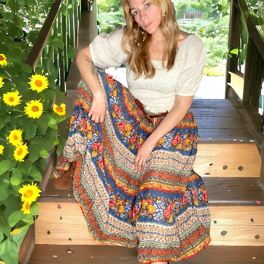 90's Vintage Floral Peasant Skirt size M/L